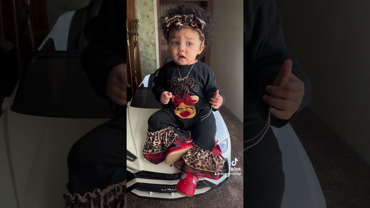 #baby #baby #babiesofyoutube #cutebaby  #babyfever #babygirl #babies #christmas #myfirstchristmas