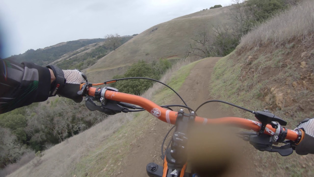 Bella Vista Trail in Monte bello Open Space Preserve, Los Gatos