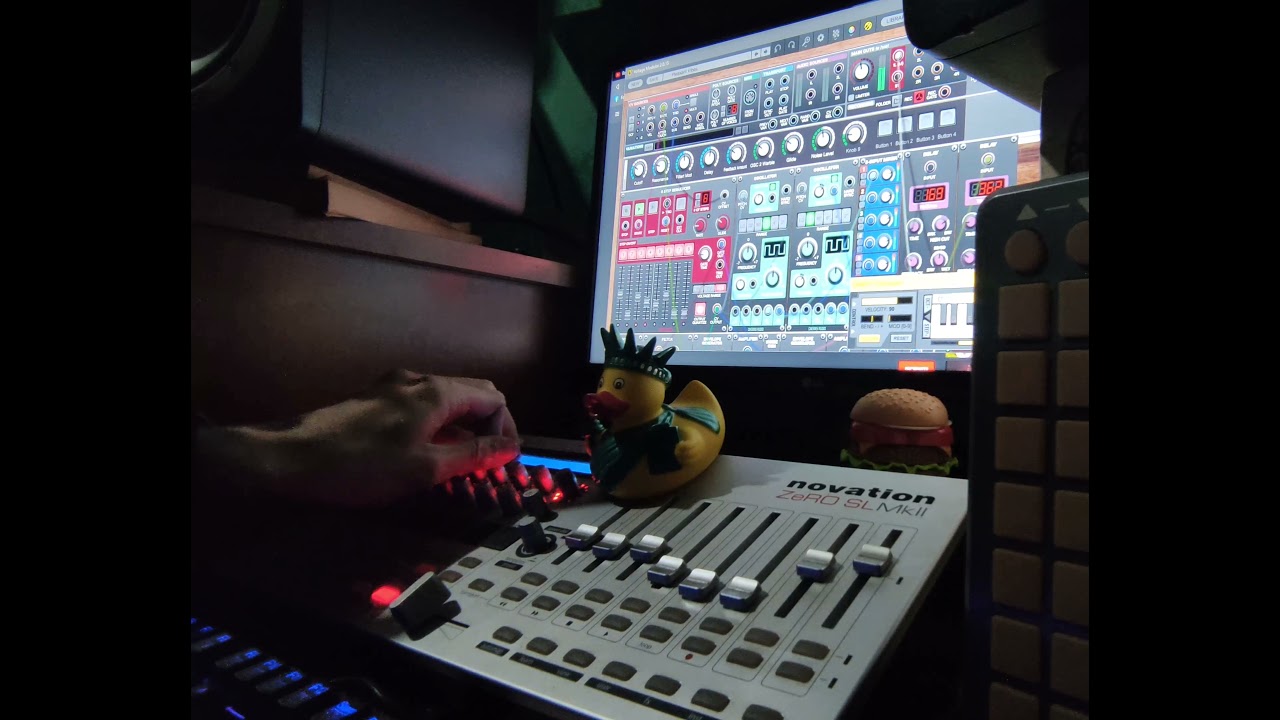 Ambient Patch on Cherry Audio Voltage Modular, controlled with Novation Zero SLMKII - Nadelman