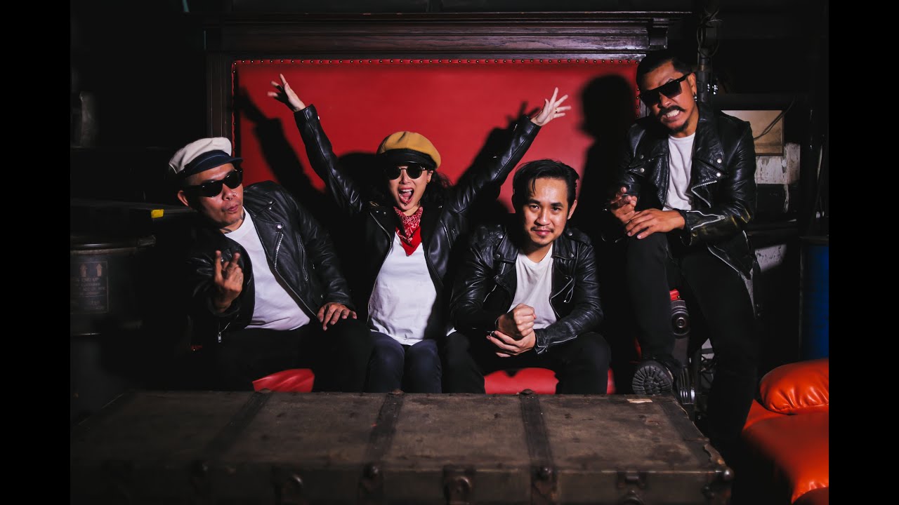 Billy Move (in 2021) (Trix 'O' Treat Thai Rockabilly Band)