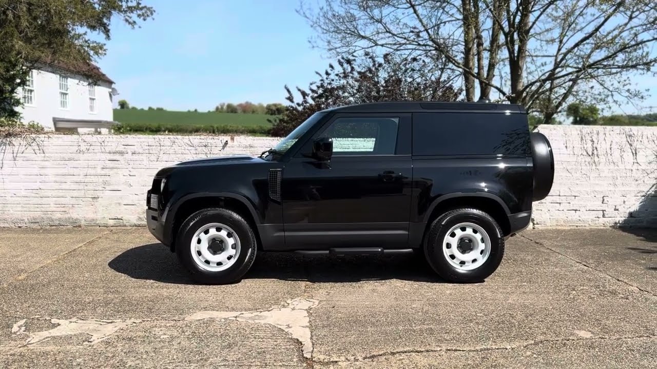 Продаётся Land Rover Defender 90 Hard Top D250 2024 года — полное руководство