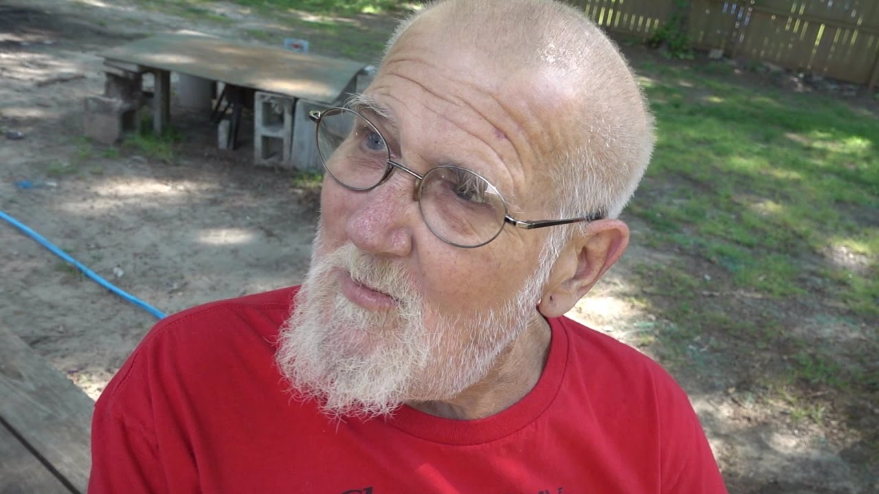 DRINKING UNICORN CRAP!!