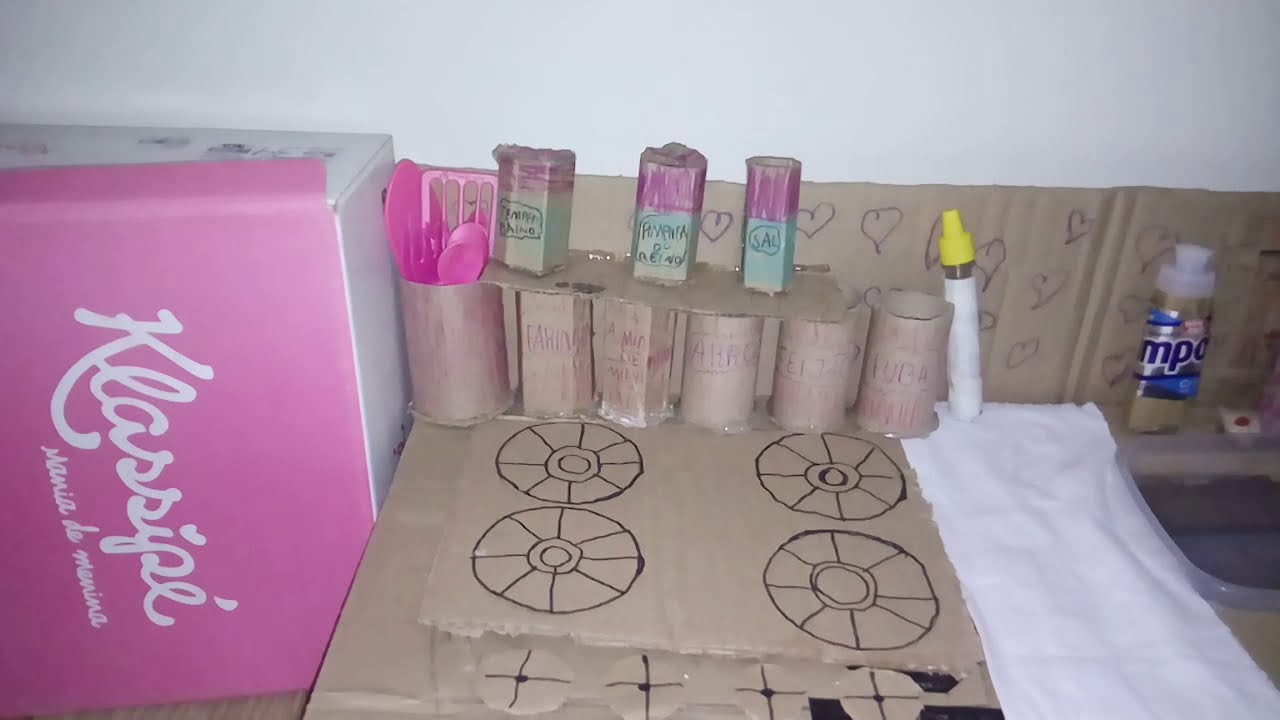 Mostrando minha cozinha de papelão atualizada😍