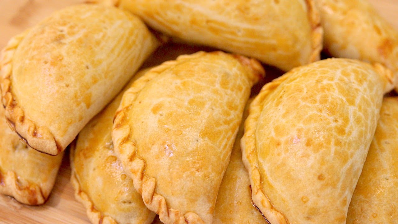 PASTEL ASSADO - MASSA COM 3 INGREDIENTES QUE DERRETE NA BOCA! FÁCIL E SUPER GOSTOSO -Isamara Amâncio