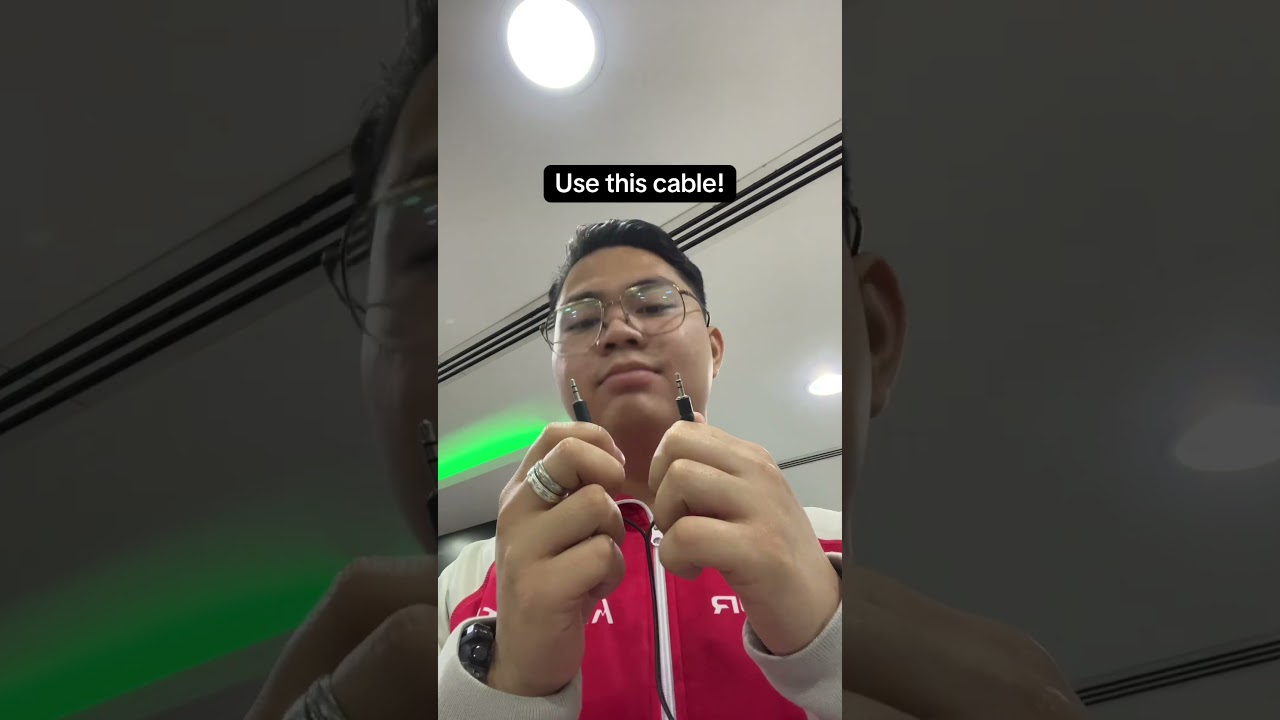 Headset mic not working? Try this simple fix! 🎧🎤