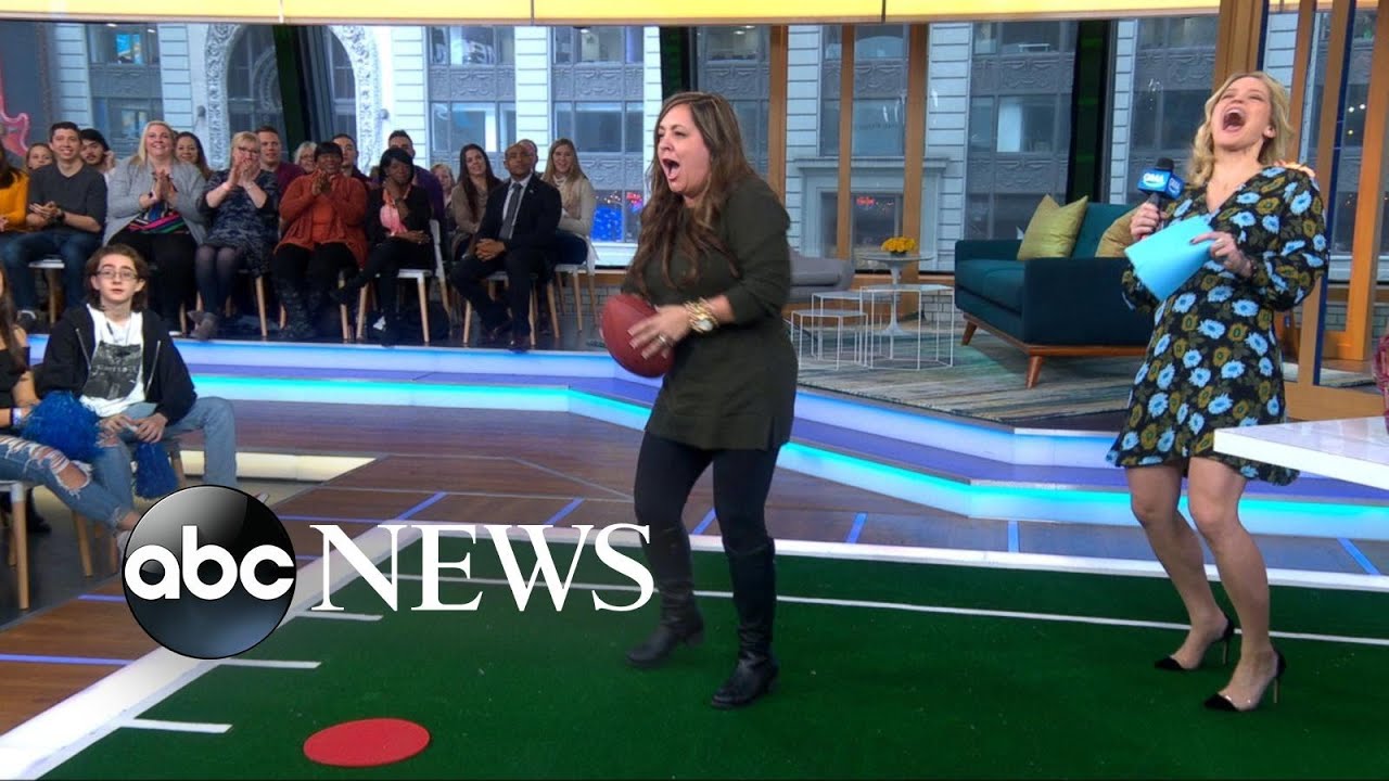 Michael Strahan gives football 101 course to 'GMA Day' audience