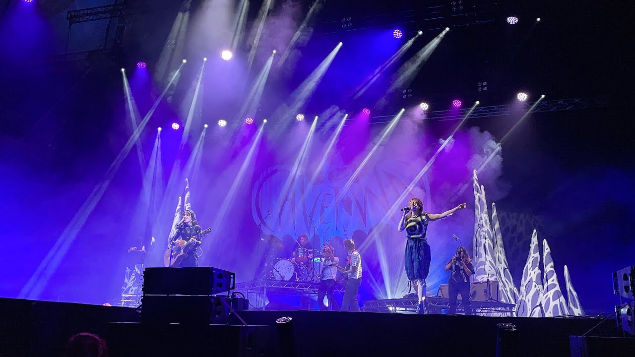 Fall In Love With A Girl | cavetown & Orla Gartland | Alexandra Palace | 24/09/23