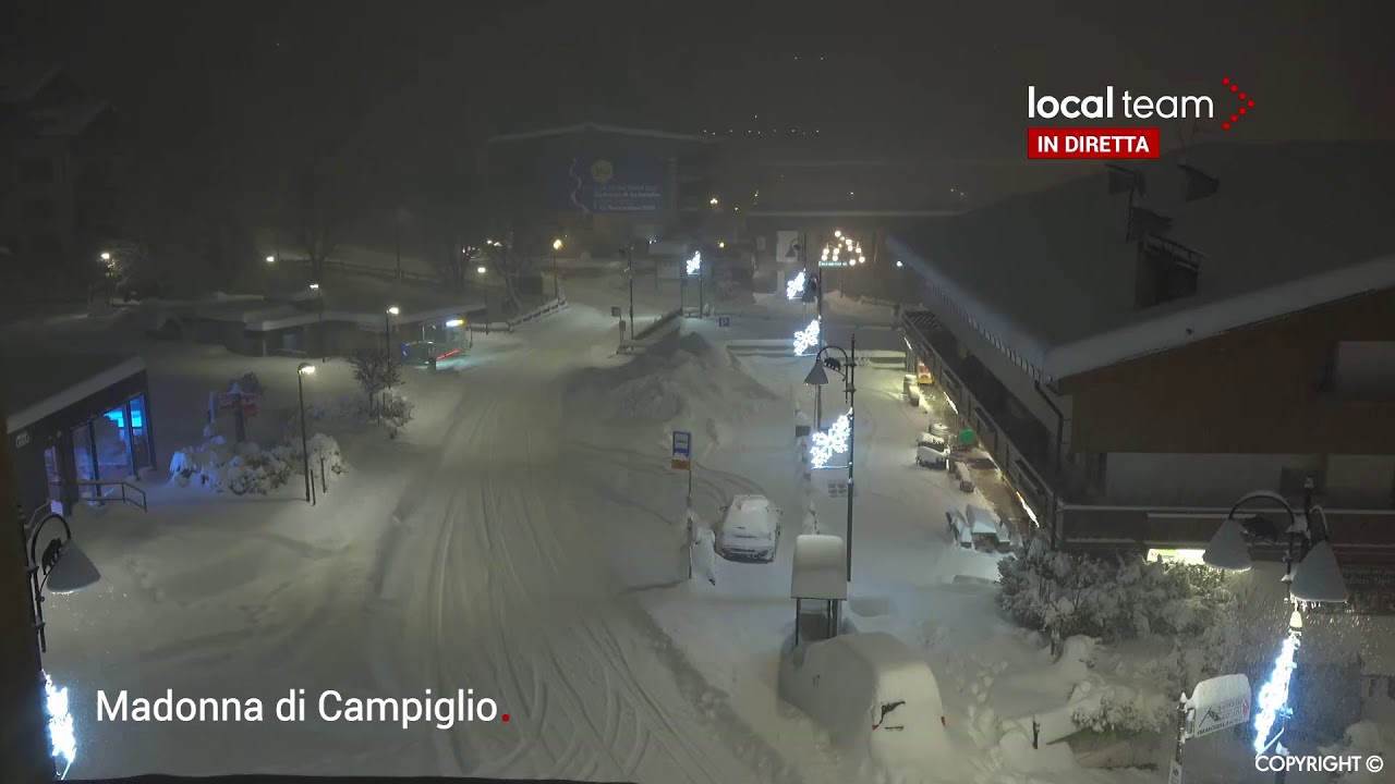 LIVE Forti nevicate in Trentino, la situazione a Madonna di Campiglio in diretta