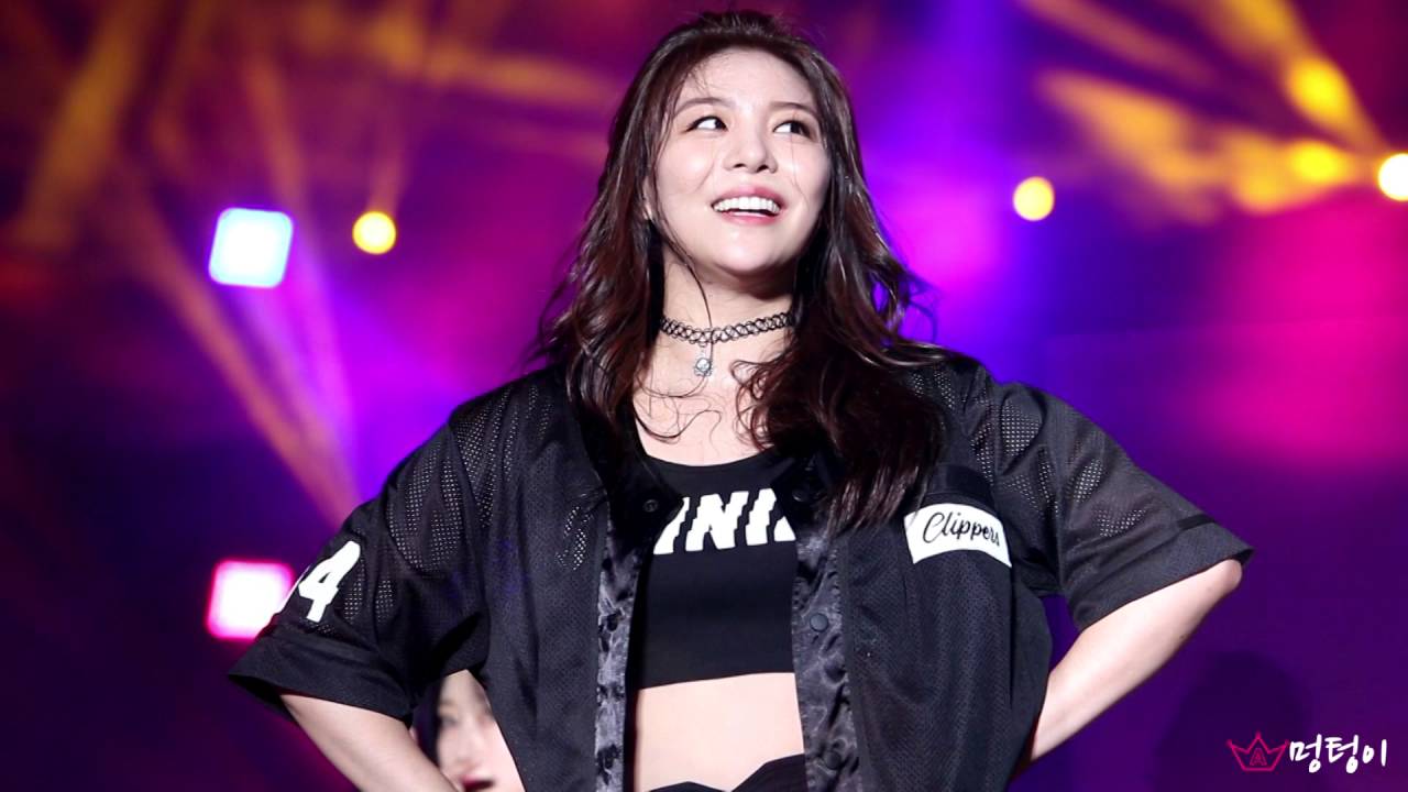 [직캠/Fancam] 160709 KB국민은행 Liiv 콘서트 에일리(Ailee) - 너나 잘해+손대지마+Problem+보여줄게+노래가 늘었어+U&I