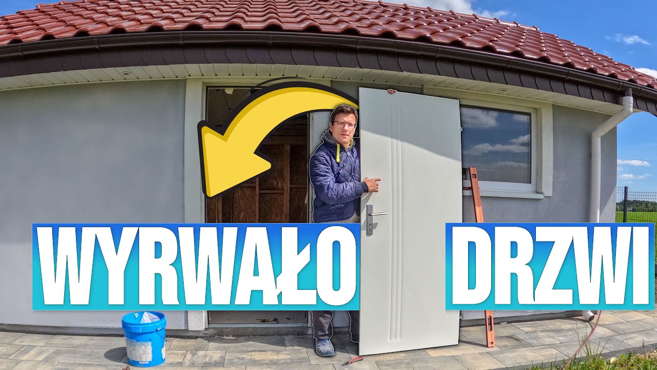ILE CZASU TRWA BUDOWA TAKIEGO GARAŻU. GDZIE POSTAWIĆ GARAŻ. WYRWANE DRZWI