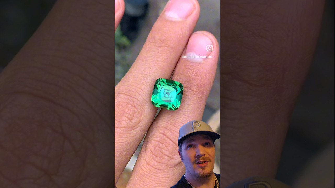 Beautiful Gems from Bicolirtourmaline! 12ct Emerald vs. 10ct Green Tourmaline! #gems #shorts #gem