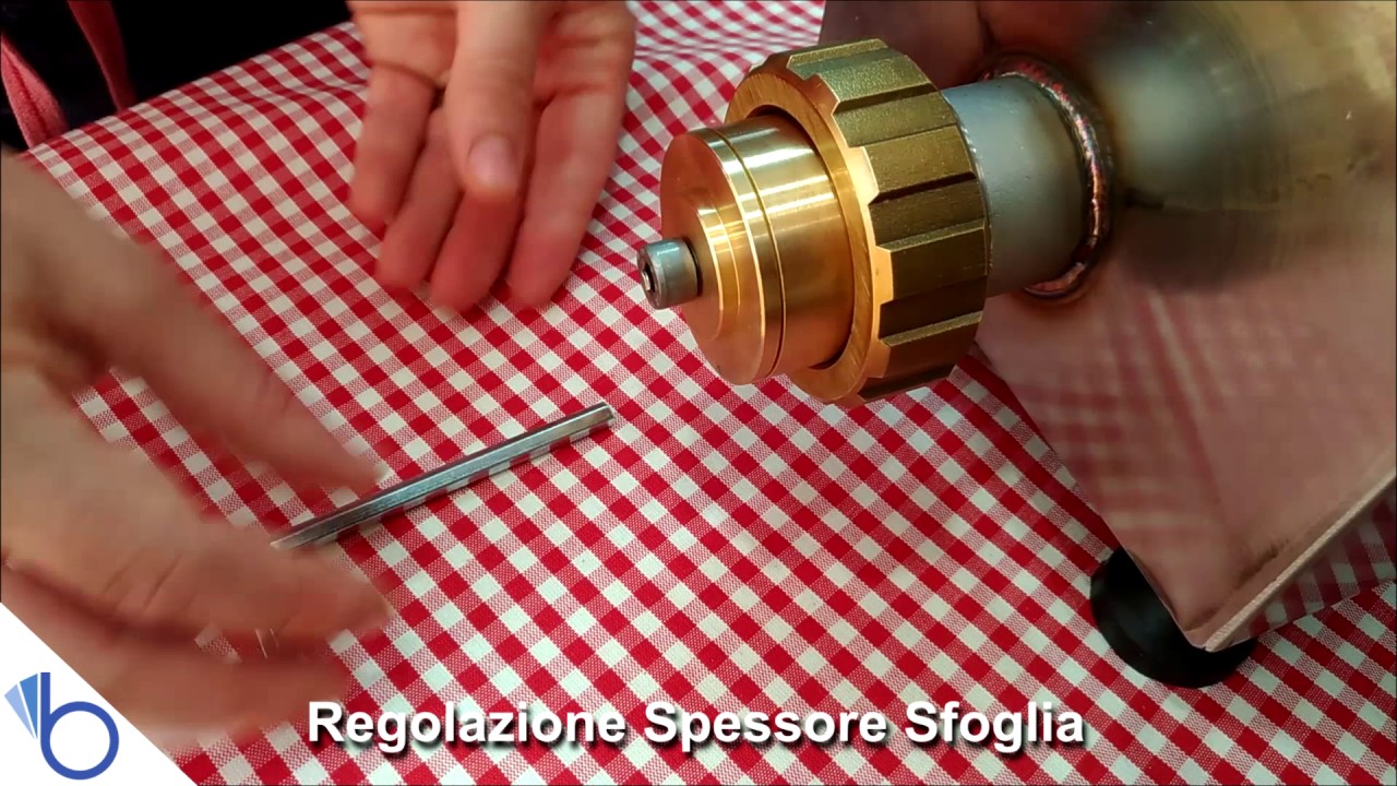 Come Fare Le Lasagne in Casa con Trafila in Bronzo Pasta Sfoglia - Macchina Pasta La Fattorina