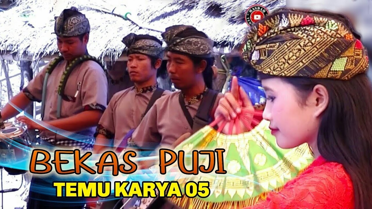 Lagu Bekas puji dihiasi goyangan Reni Temu karya 05 saat live di separong