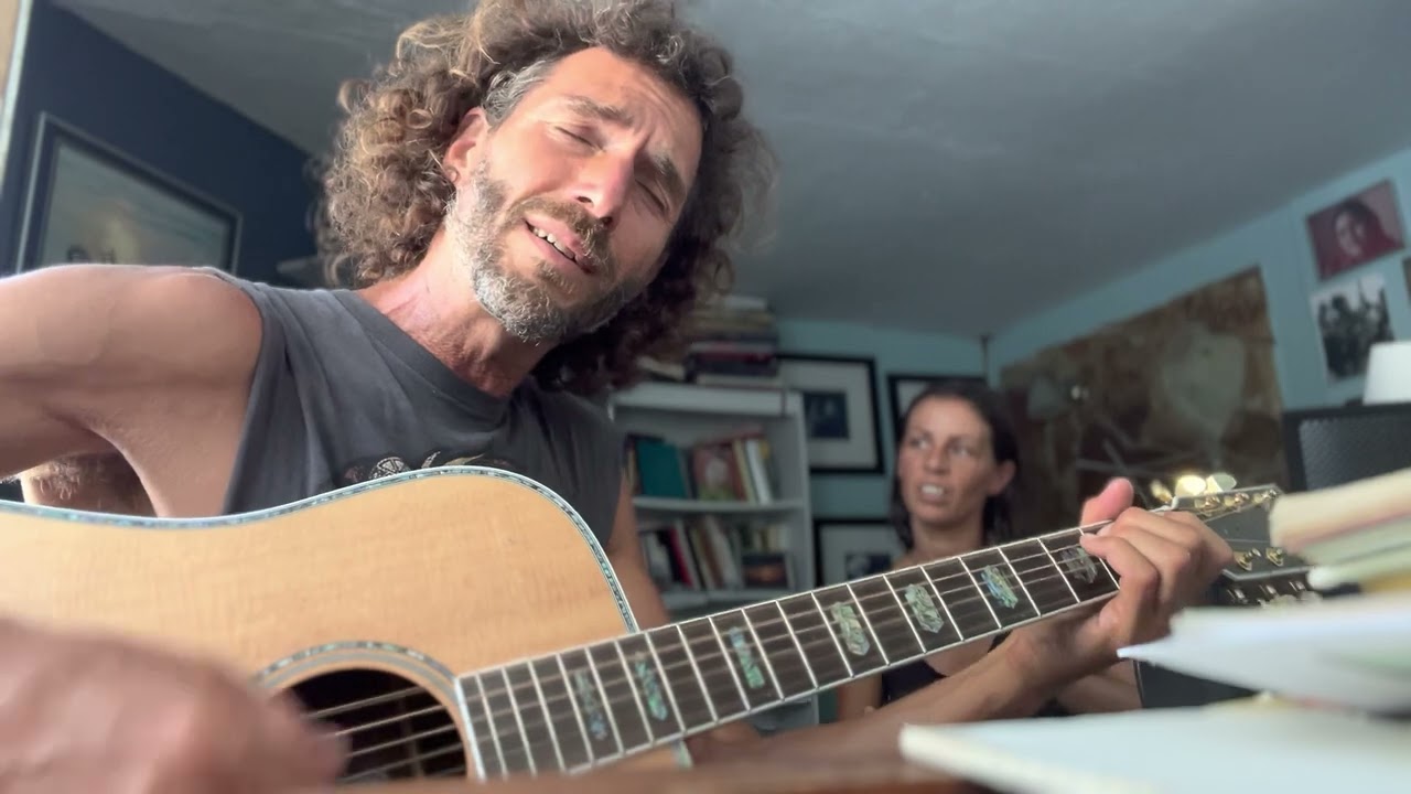 How to Play “Asatoma” by Edo & Jo on Guitar + “Be Still”