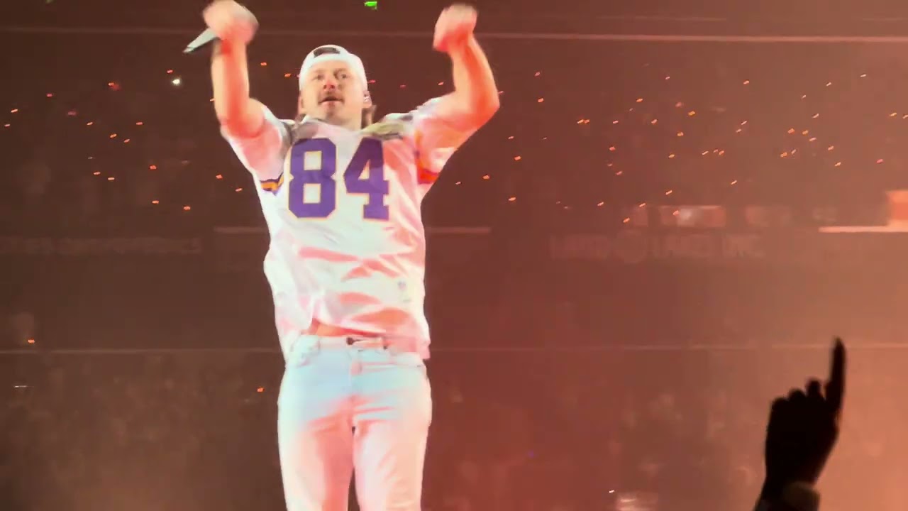 The Way I Talk - Morgan Wallen - Live - US Bank Stadium - Minnesota