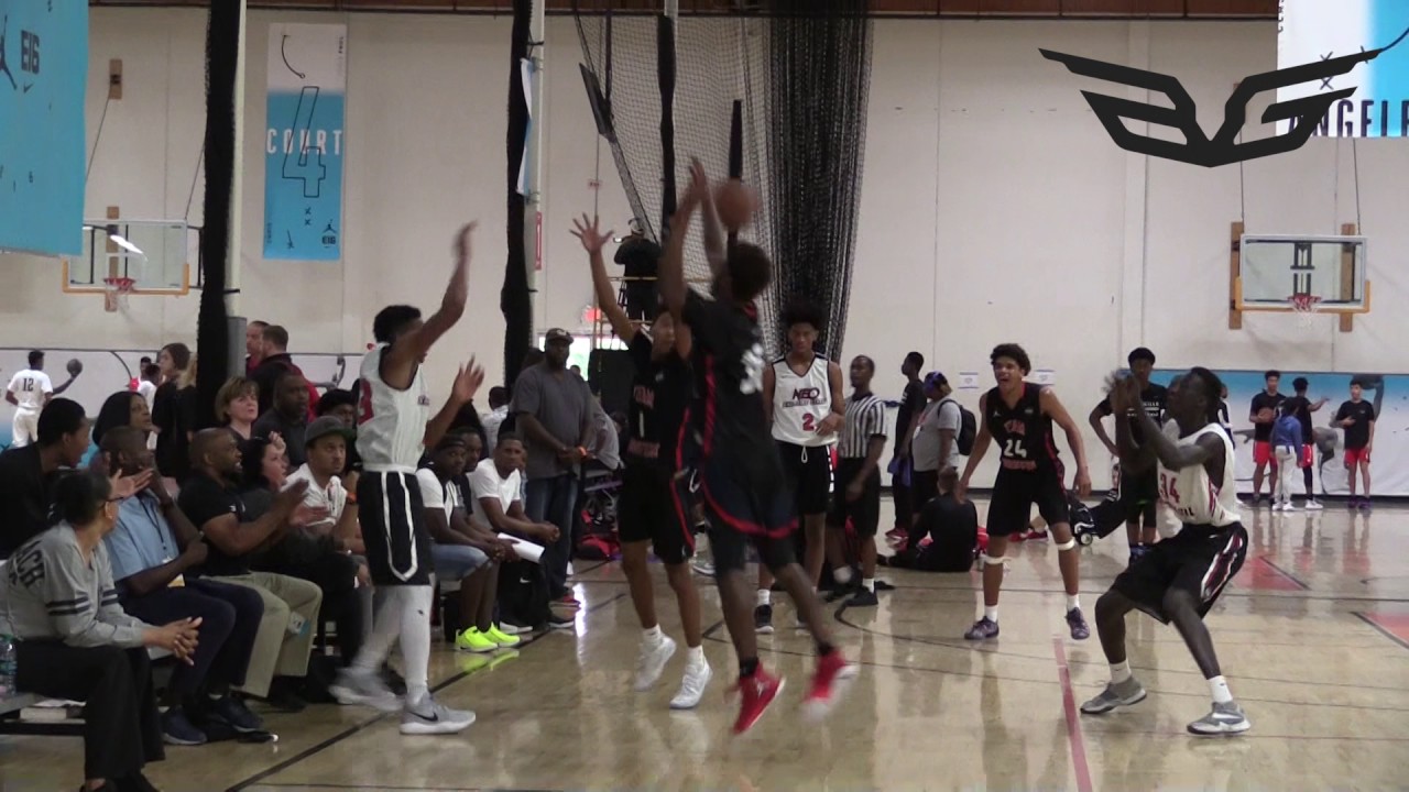 Team Griffin 16U wins their opener in LA