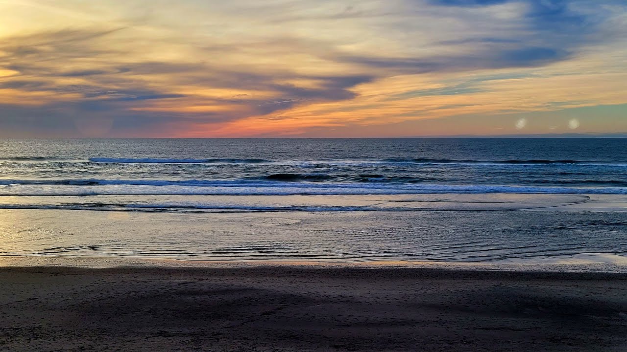 LIVE: Pacific Ocean Sunset - Lincoln City, OR