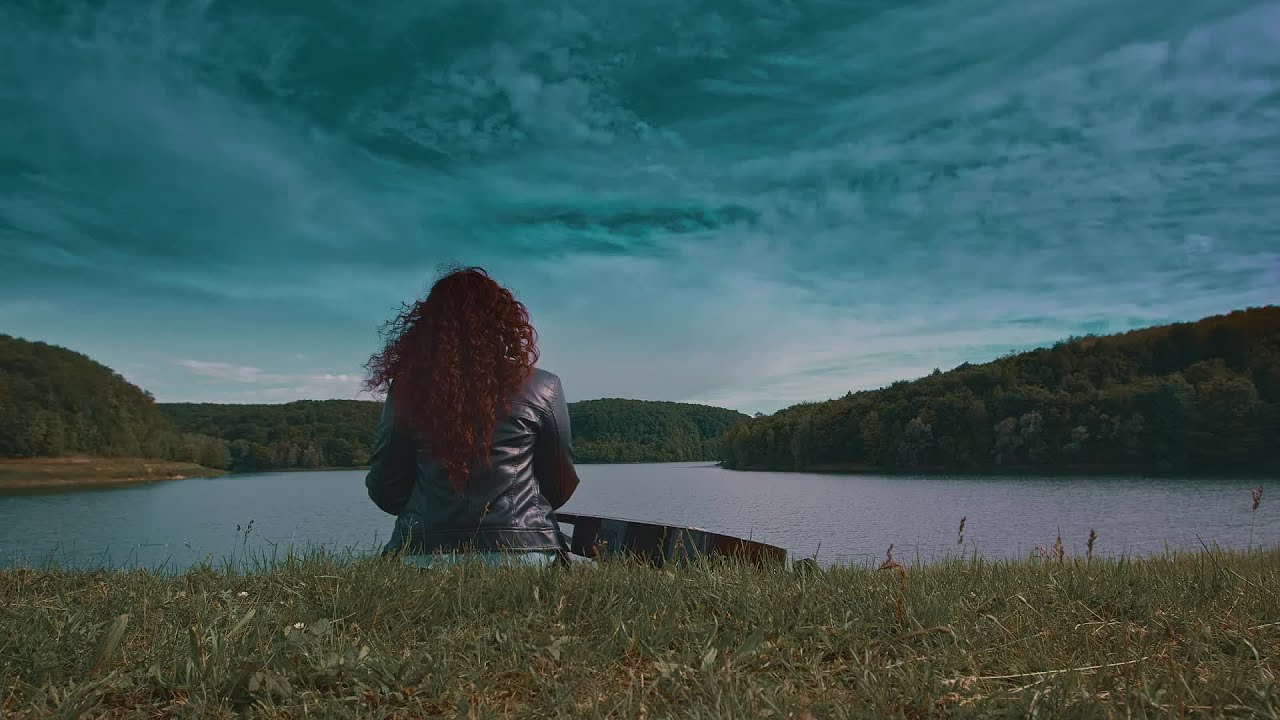 Iva Ćurić - Prati me [Official Video]