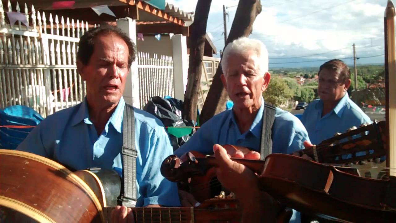 Mestre Sebastião de Almeida e Quintino e Quirino. Cia de Reis Unidos de Estrela d'Oeste