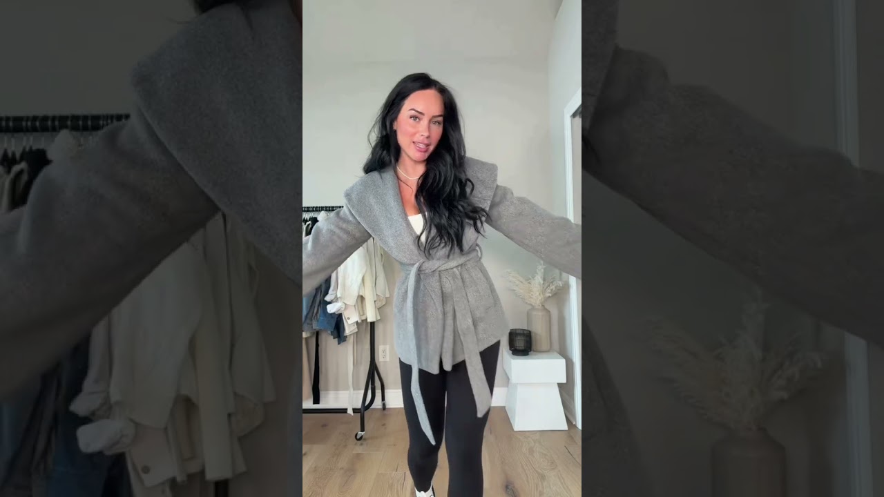 Athleisure outfit Inspo 🖤 I will have my outfit 🔗 on my LTK in the outfit inspo section! My sizing