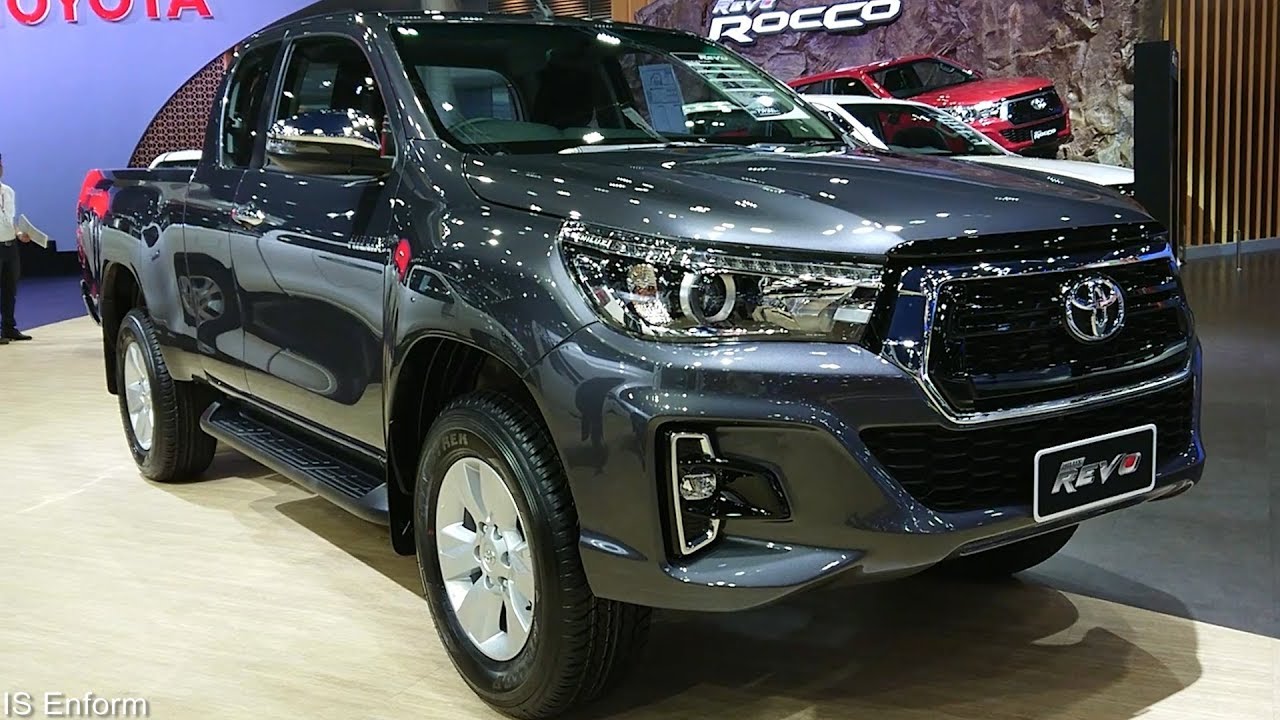 2017 Toyota Hilux 2.4 4X2 Extra Cab M/T In Depth Walkaround Exterior & Interior