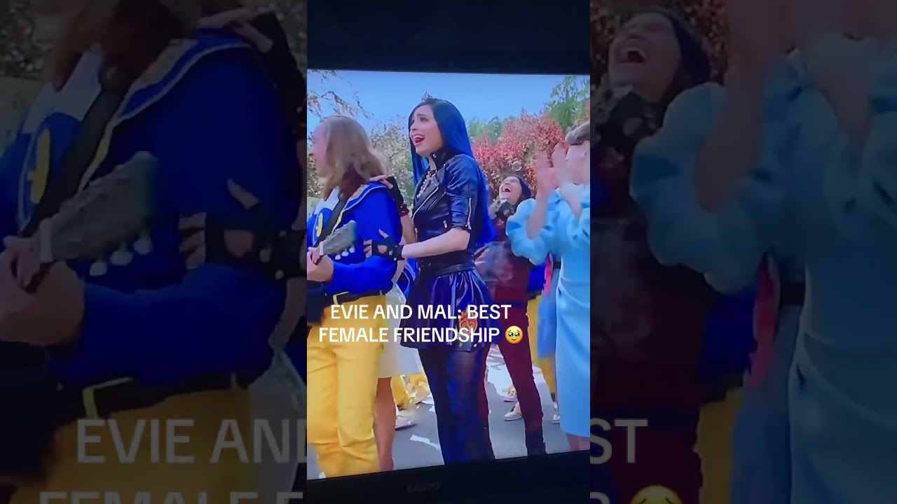 Evie is always going to be proud of mal 🫶🏾 #descendants #disneychannel