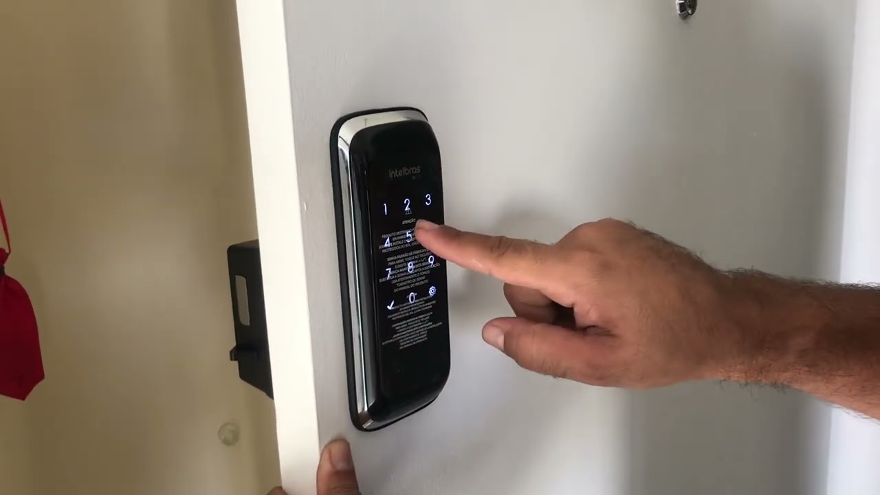 Explicando o funcionamento e troca de senha da FR 101