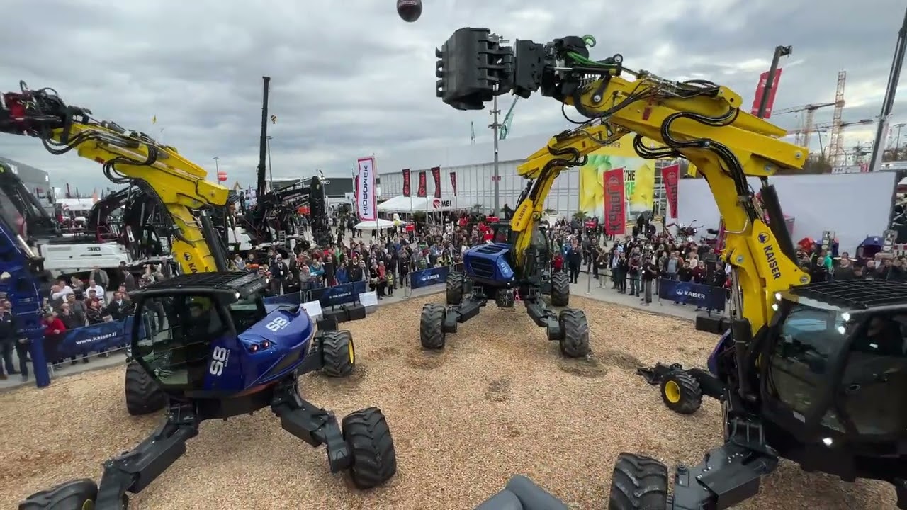 Kaiser S8 , S10 & S12 Spider Excavator Demo At Bauma 2022 Expo - 4k