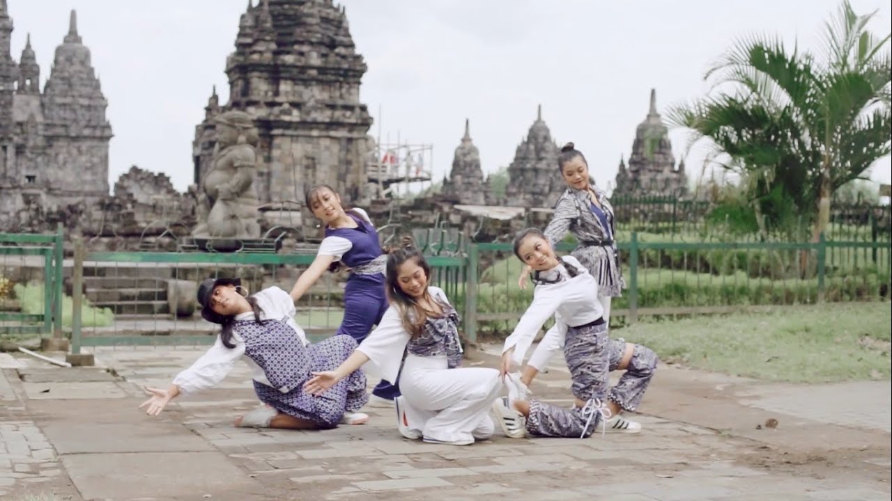 HAPPY X SING - Traditional Mix Modern Dance - Special World Heritage Day - By Jambesinegar