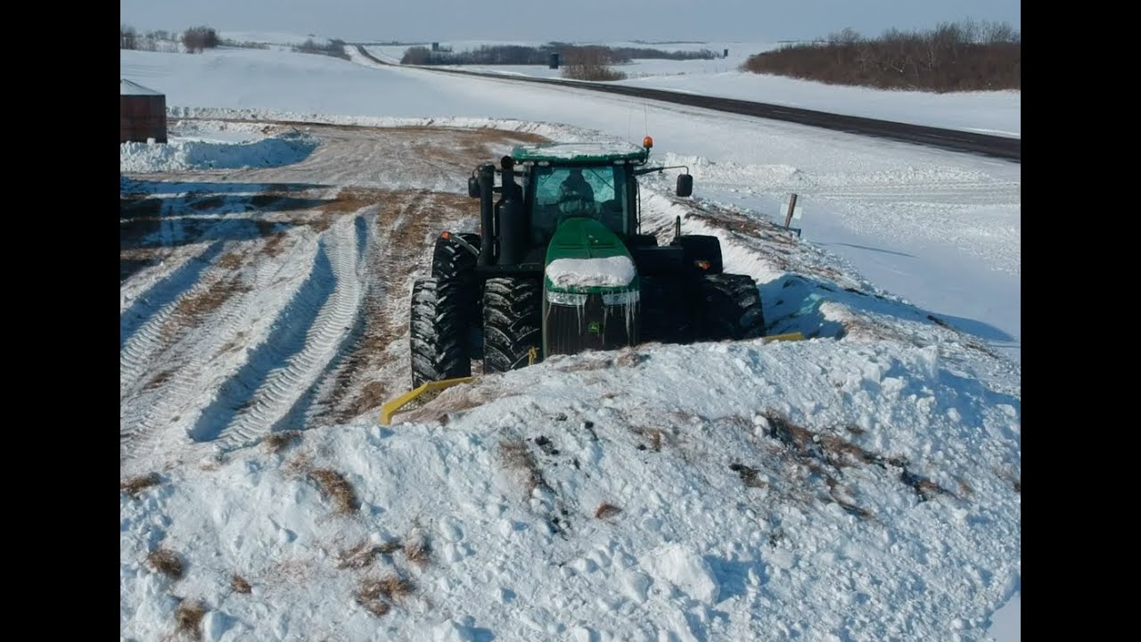 John Deere 4WD Snow Plowing!