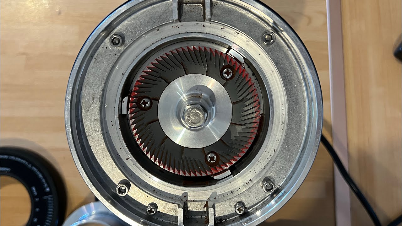 DF83 burrs alignment test out of the box.