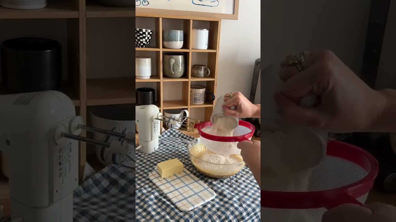 Cookies Rezept :🫐🍪 120g Zucker 80g brauner Zucker 120g butter 1/2 Backpulver 1 Ei 230g Mehl 80g tk
