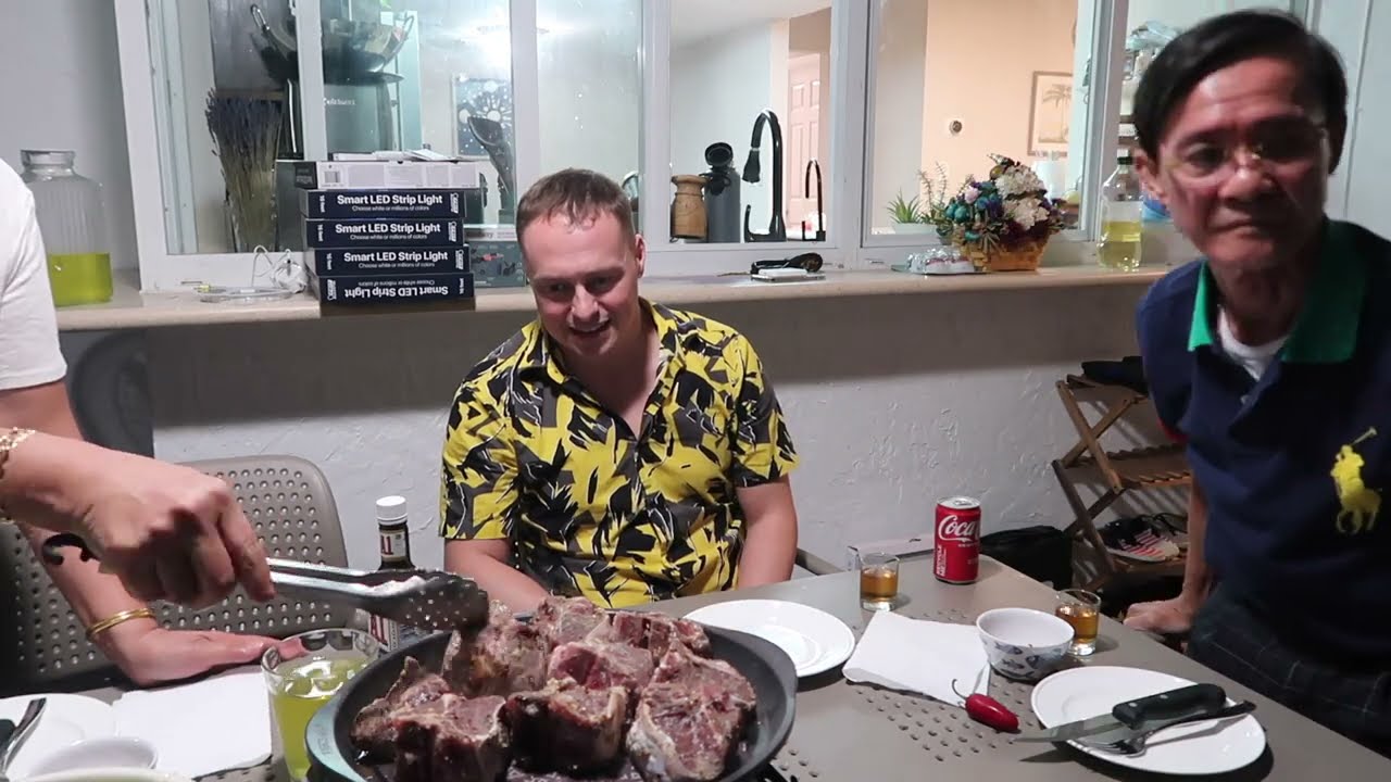 Vlog 1526 ll BA MẸ TẶNG QUÀ CHO CON RỂ- CẢ NHÀ ĂN THỊT CỪU NƯỚNG CHIA TAY CHỒNG VỀ LẠI MICHIGAN