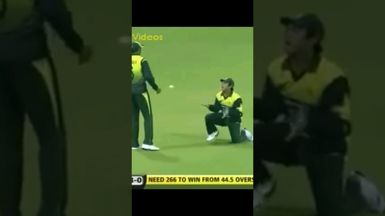 😂Funny Fielding By Pakistan😂#dhoni #cricket #shortsfeed #shorts #cricketstatus #pakistan #funny