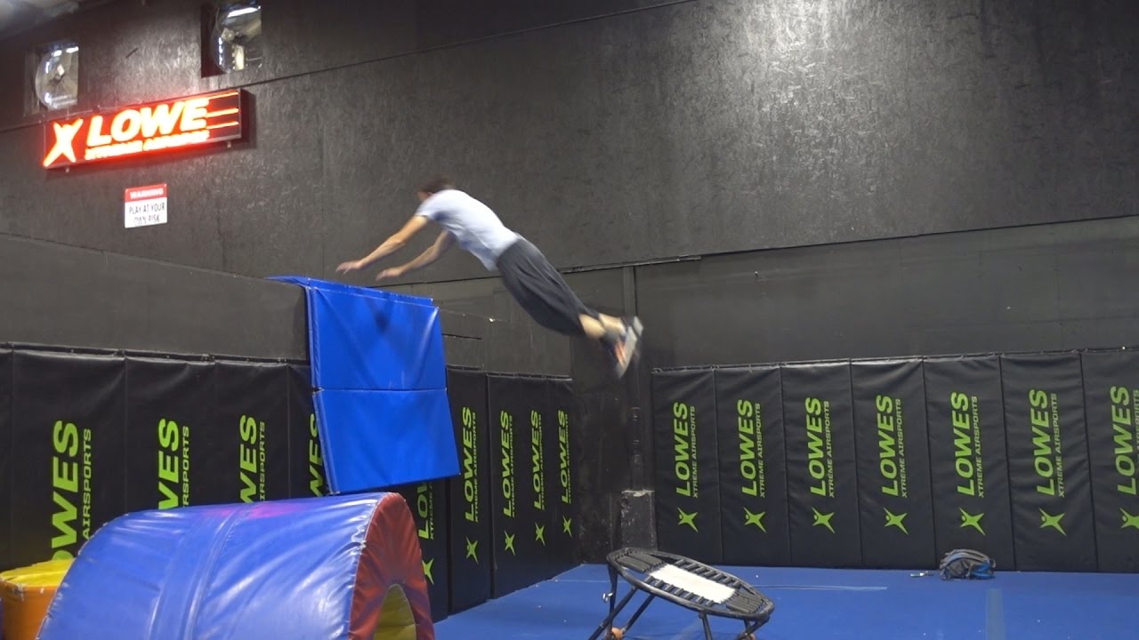 Mini Tramp Parkour Training