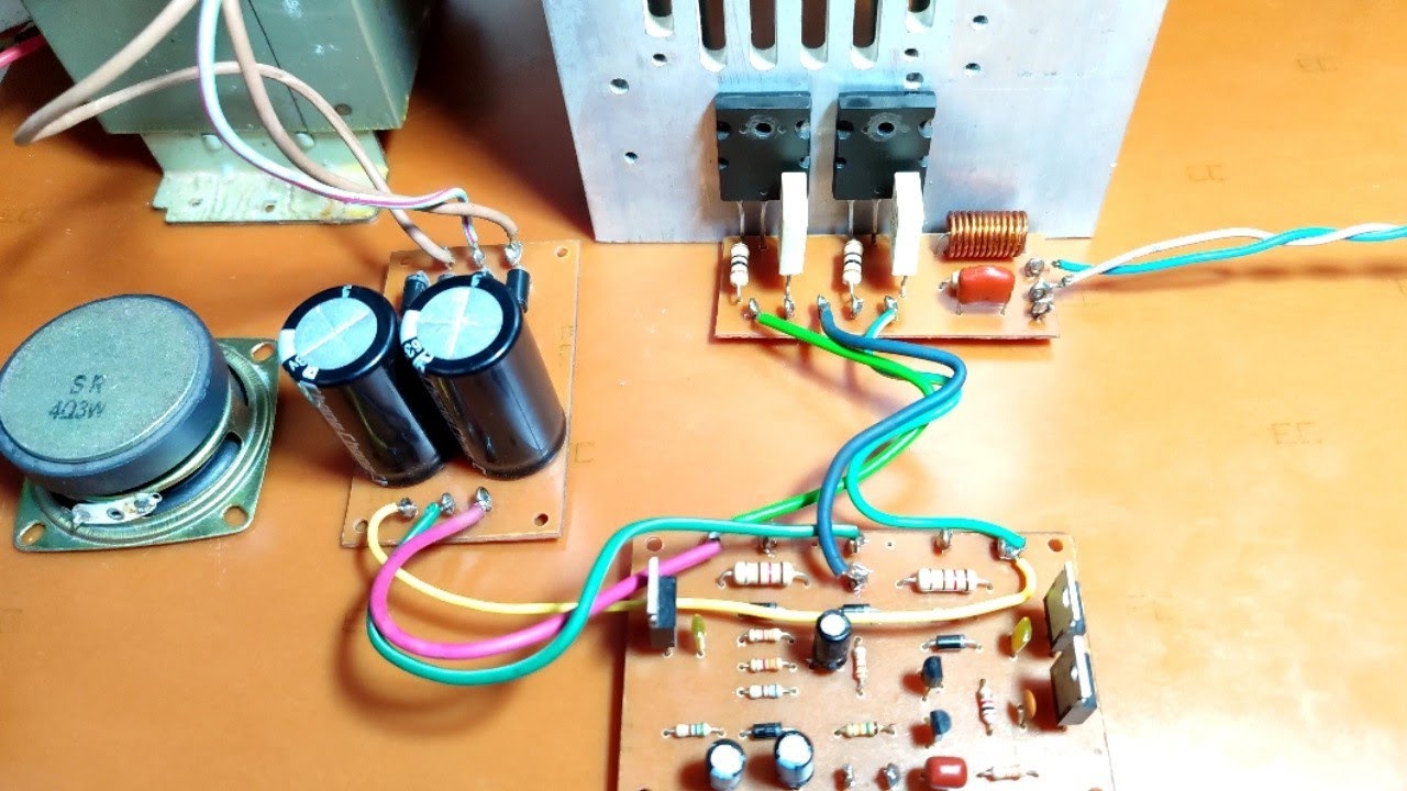 Amplificador De 100 Watts y Conexiones
