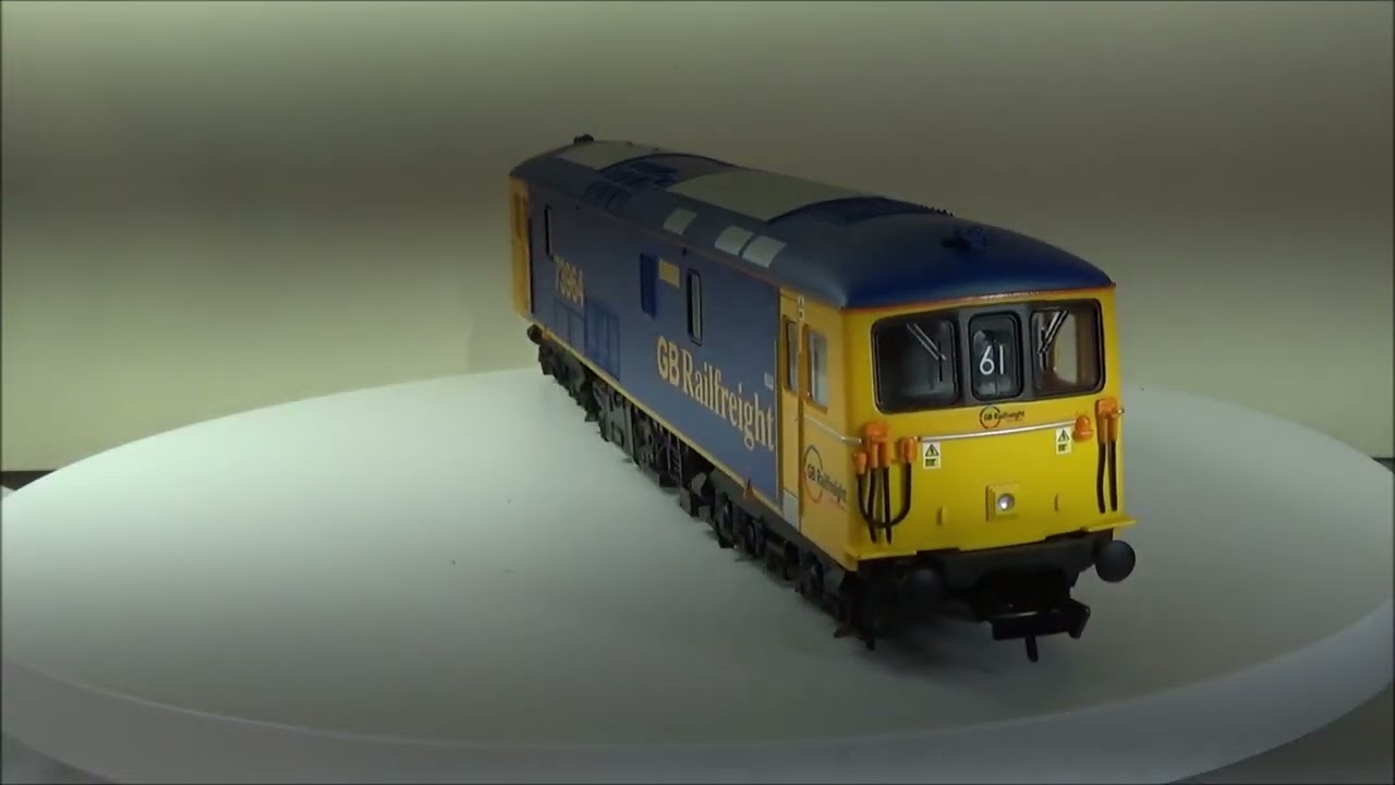 Hornby Class 73 Electro Diesel Jeanette - unboxing and track test
