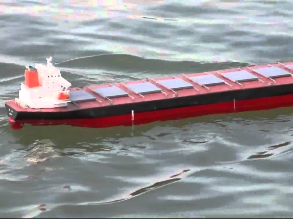 RC bulk carrier
