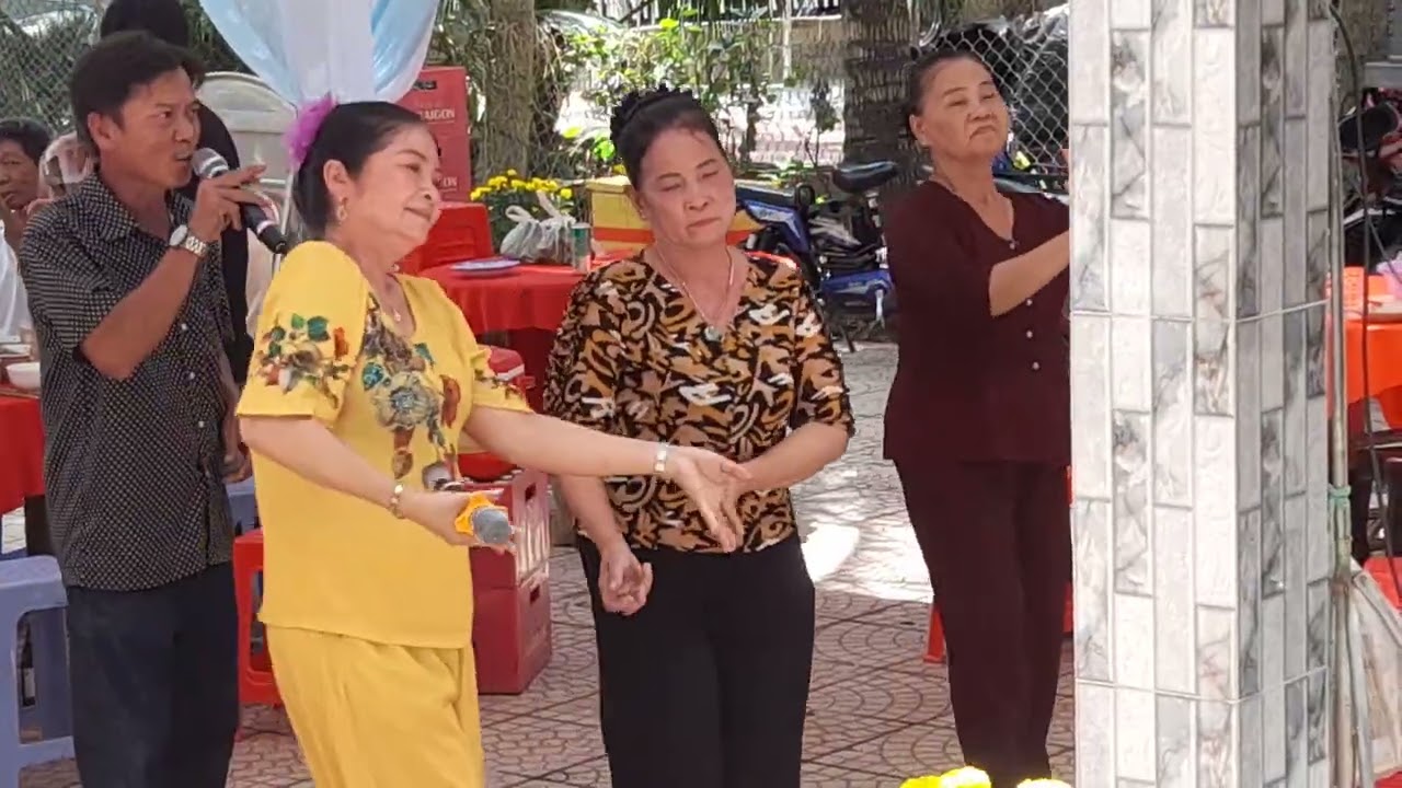 văn nghệ đám giỗ