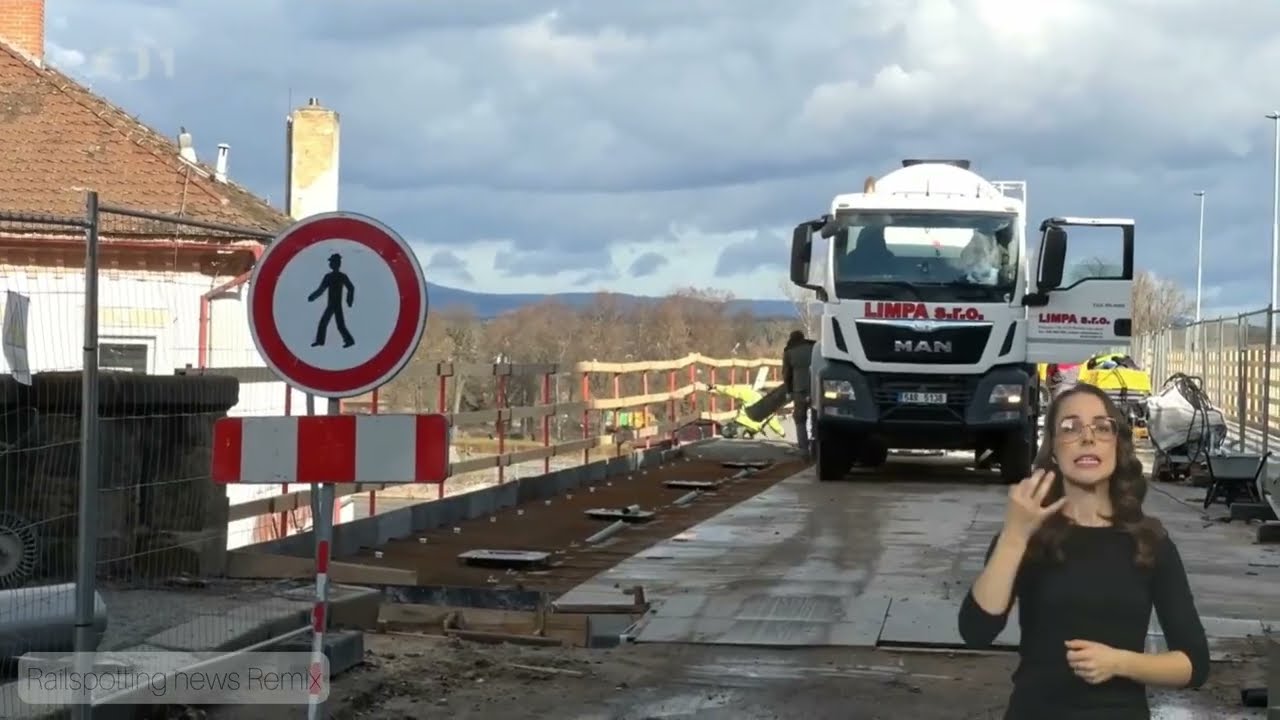 Komplikace s rekonstrukcí mostu přes železniční koridor