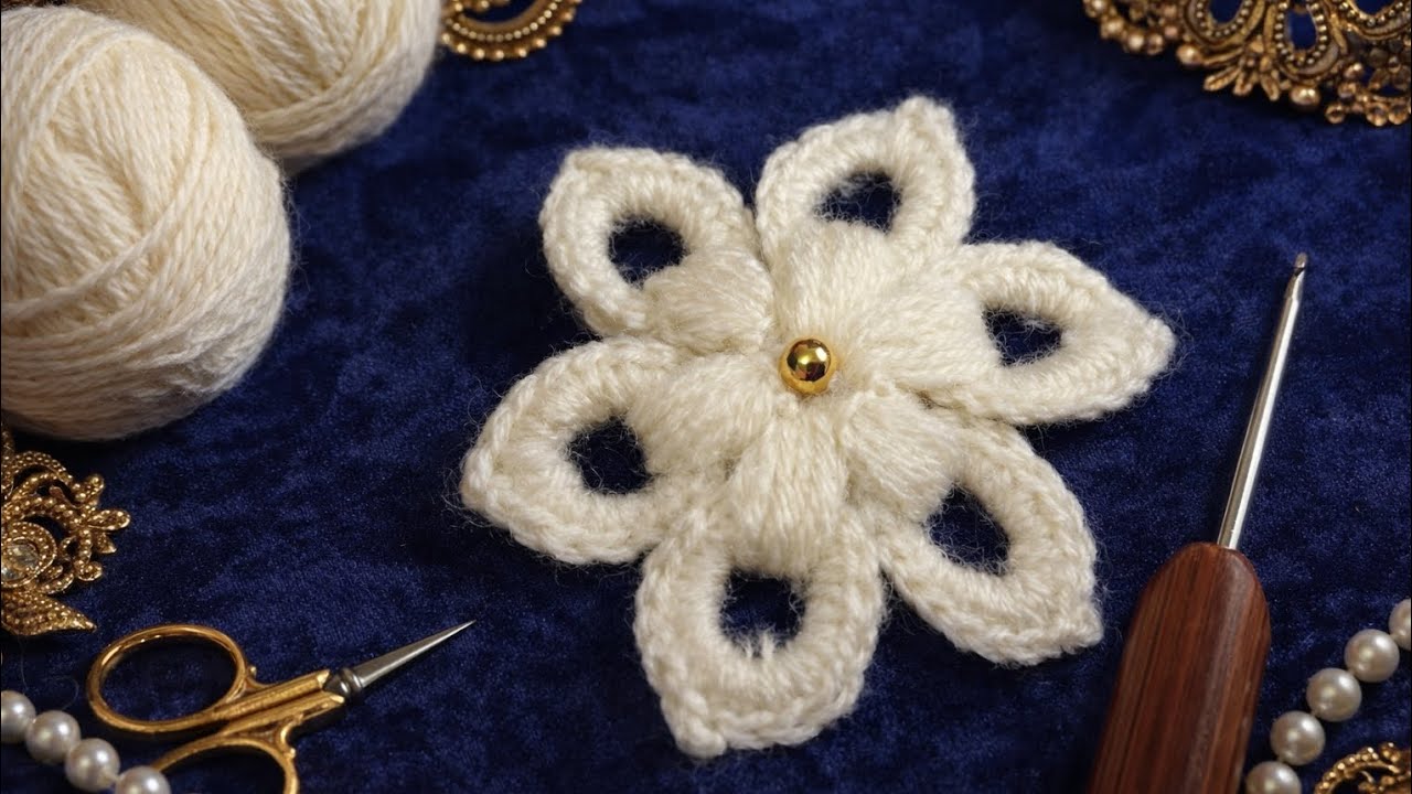 ✨💯Beautiful 💕 and simple 💝 crochet 🧶 flower 💮 with pearls 🦪|Easy💞 tutorial 💫 for beginners ✨|