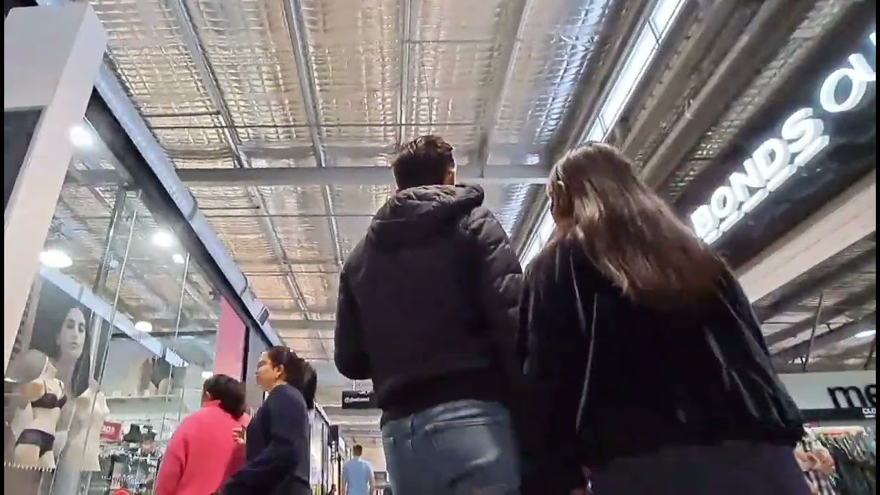 DFO shopping outlet  near BRISBANE AIRPORT QLD