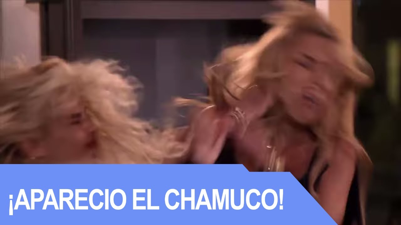 Niurka le voltea los dedos a Sandra | Rica Famosa Latina | Temporada 4  Episodio 23