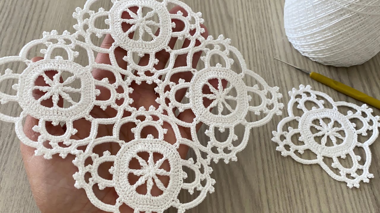 CROCHET EASY SQUARE Motif Pattern for Beginners / Flower Motifs