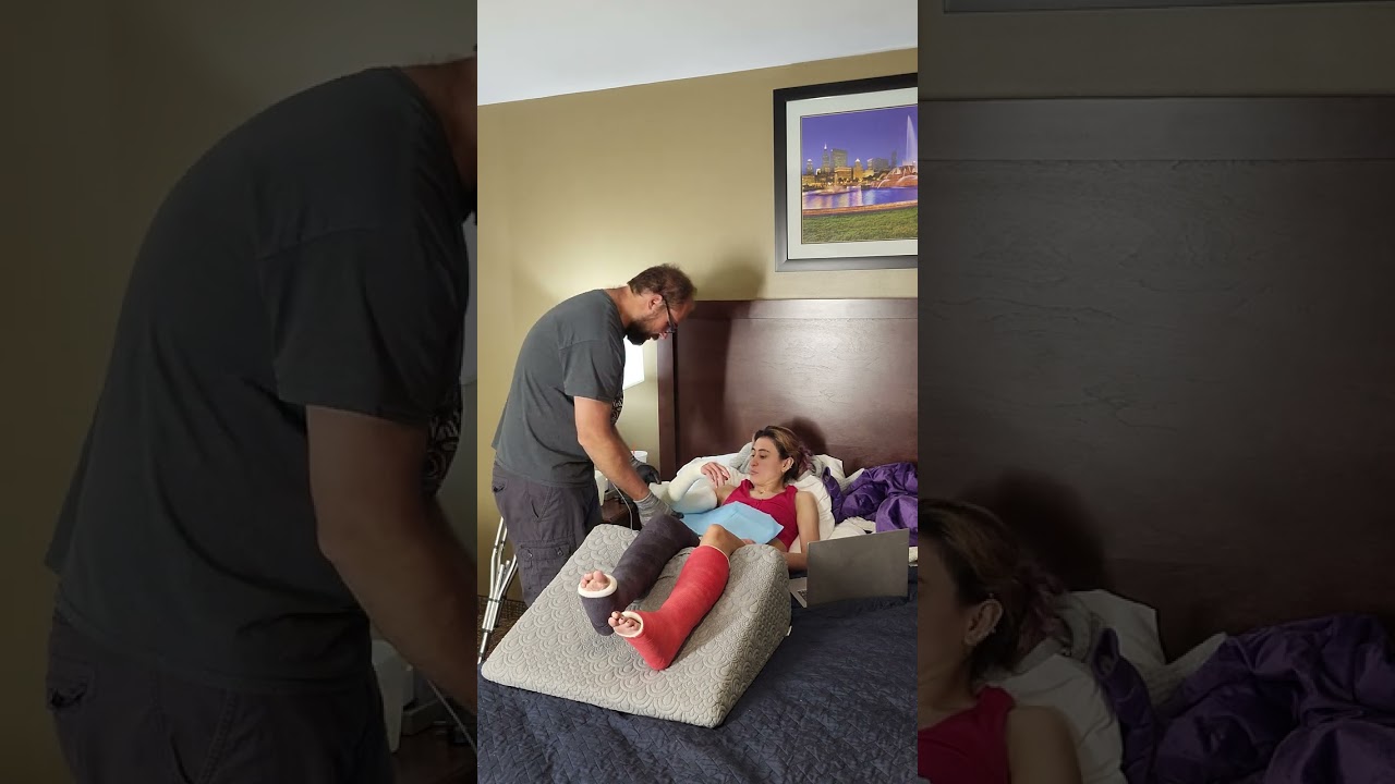 Luna gets her arm casted!