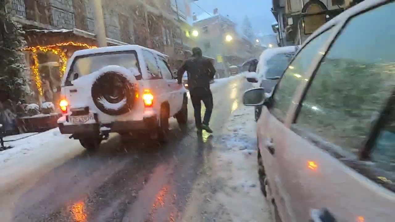 Χιονίζει στο Μέτσοβο μέρος 2