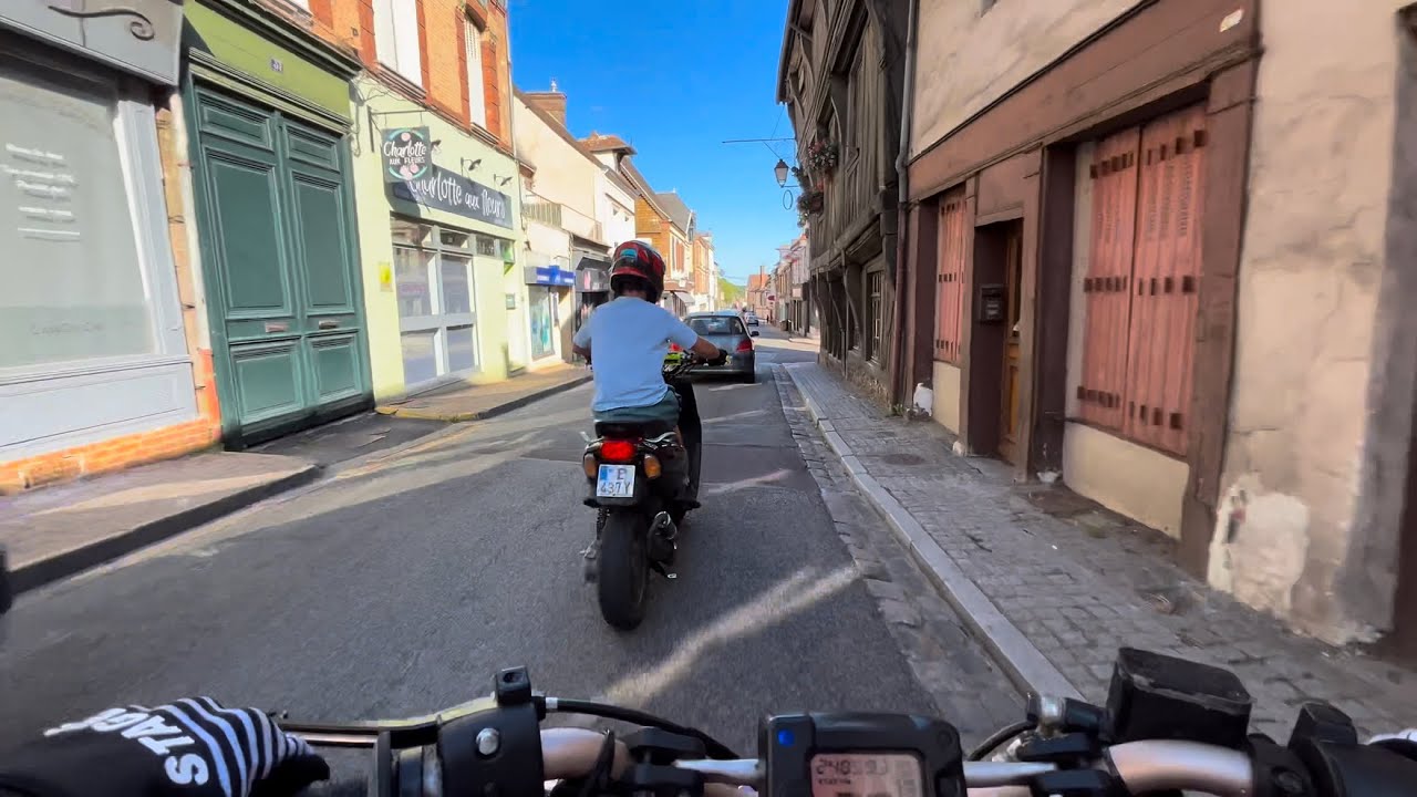Sortie scooter on retourne la ville 🔥💨😈