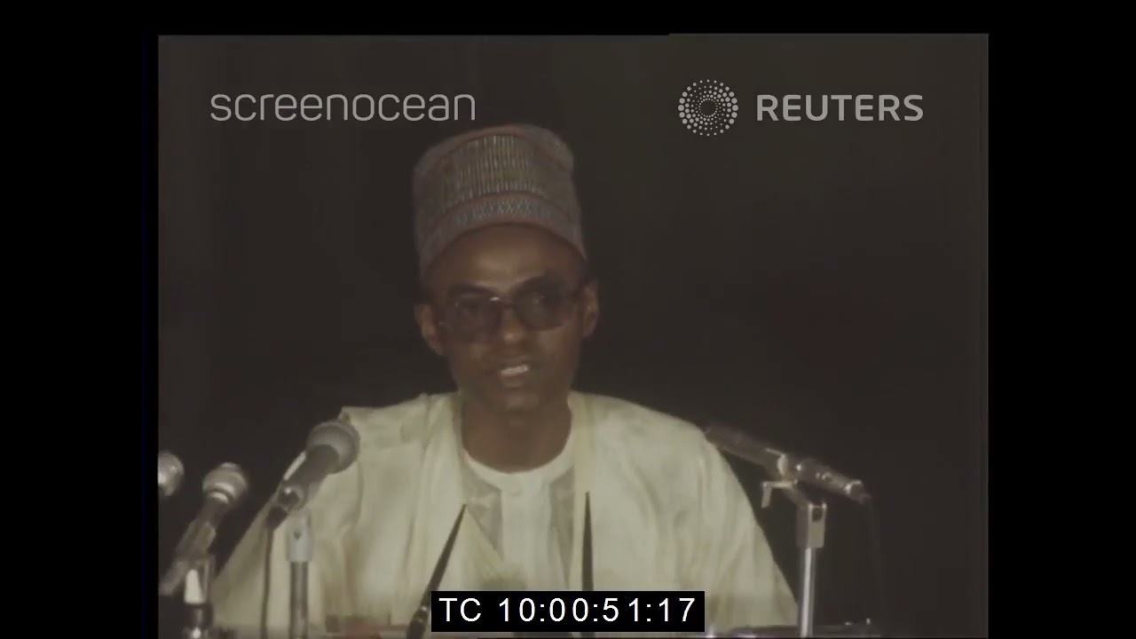 Nigerian President Shehu Shagari Swears in Ministers for his New Civilian Administration | Oct. 1979