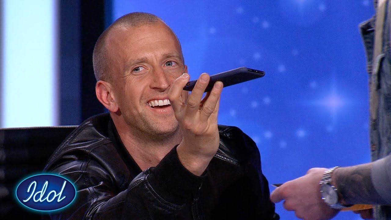 Gunnar ringer Mats Andr&egrave;s mor for &aring; fortelle at han er videre | Idol Norge 2018