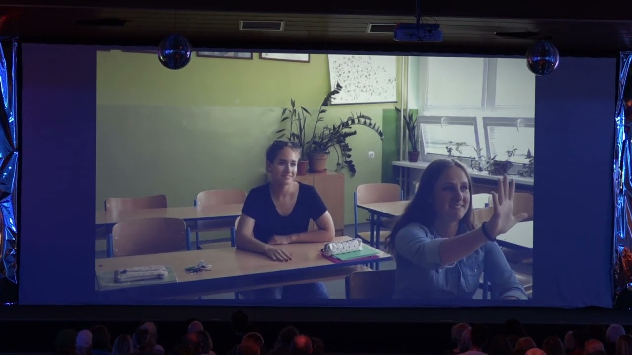 Záznam školní akademie k 80. výročí první české školy v Chodově